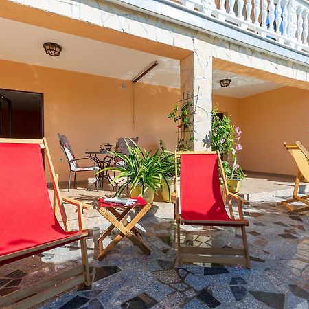 Apartments Alice Green Oasis - Πόρετς Εξωτερικό φωτογραφία
