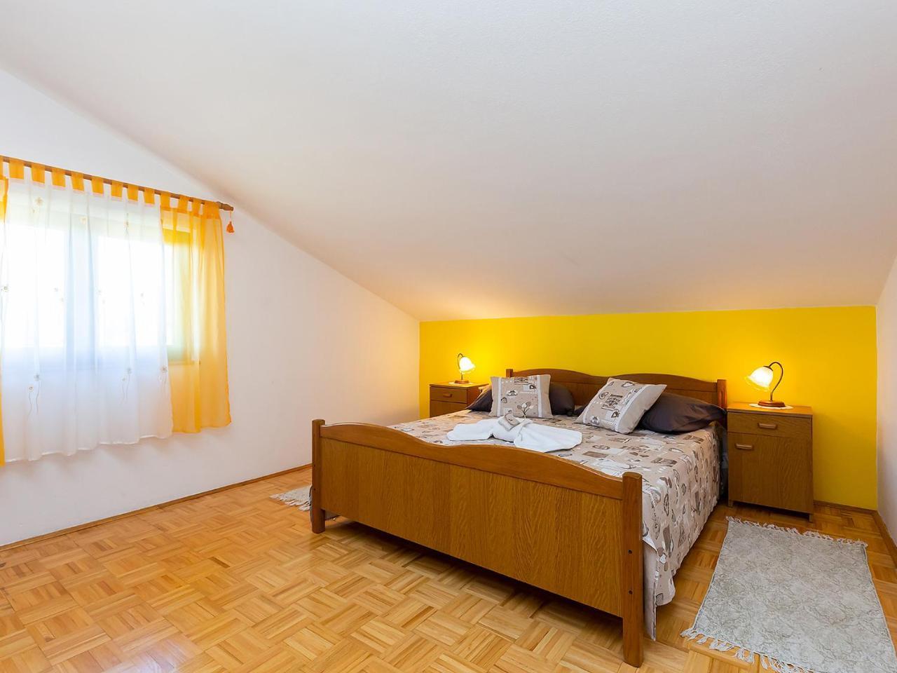 Apartments Alice Green Oasis - Πόρετς Εξωτερικό φωτογραφία