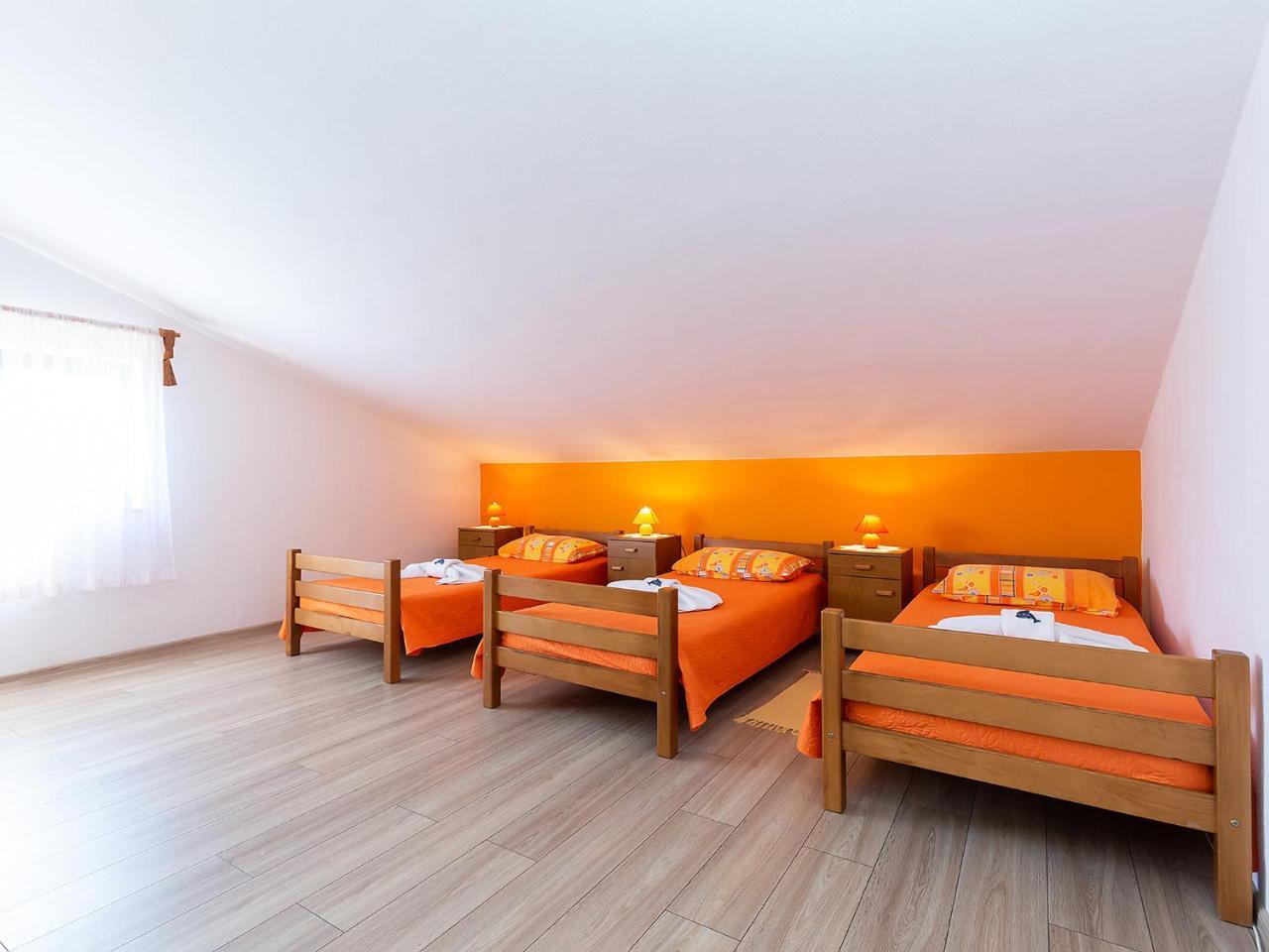 Apartments Alice Green Oasis - Πόρετς Εξωτερικό φωτογραφία