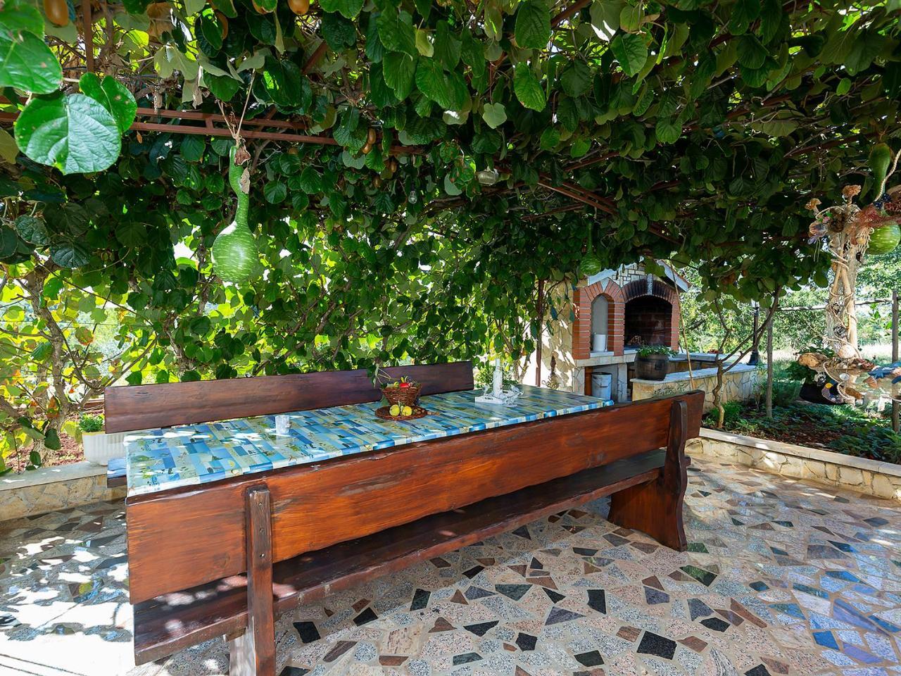 Apartments Alice Green Oasis - Πόρετς Εξωτερικό φωτογραφία