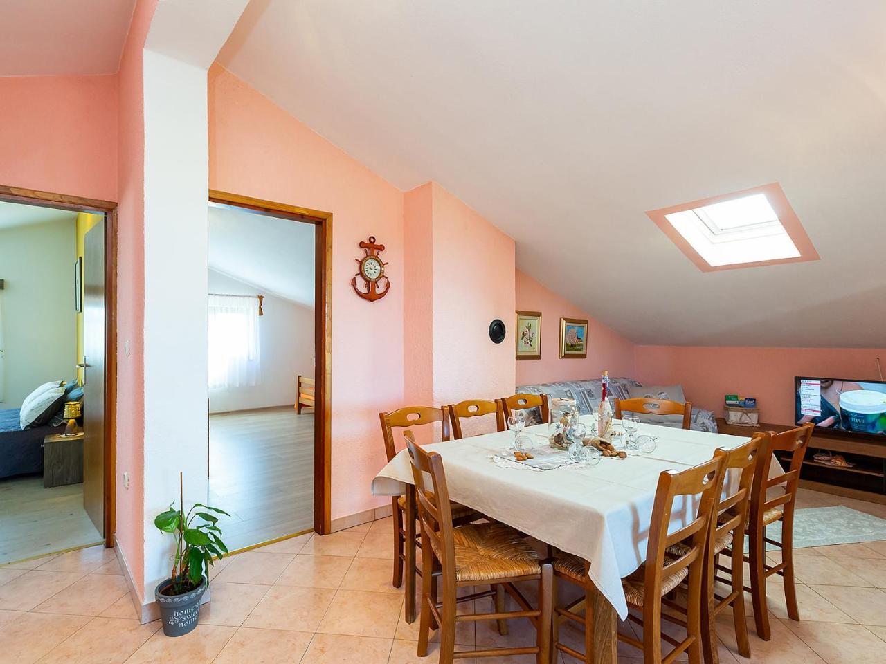 Apartments Alice Green Oasis - Πόρετς Εξωτερικό φωτογραφία