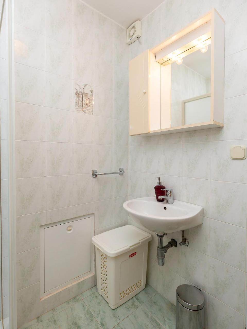 Apartments Alice Green Oasis - Πόρετς Εξωτερικό φωτογραφία
